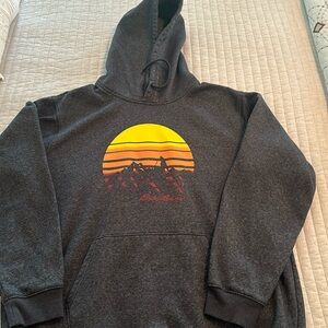 Eddie Bauer Hoodie sweatshirt in heathered black with a graphic print Sized XXL